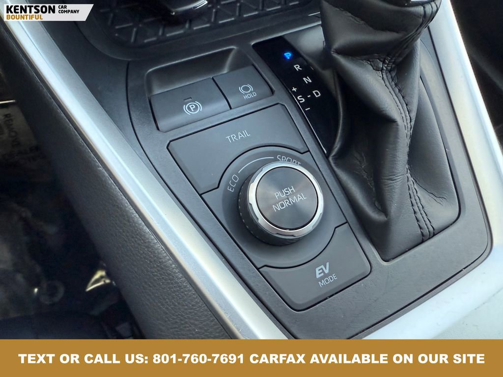 Used 2025 Toyota RAV4 XLE Premium image 25