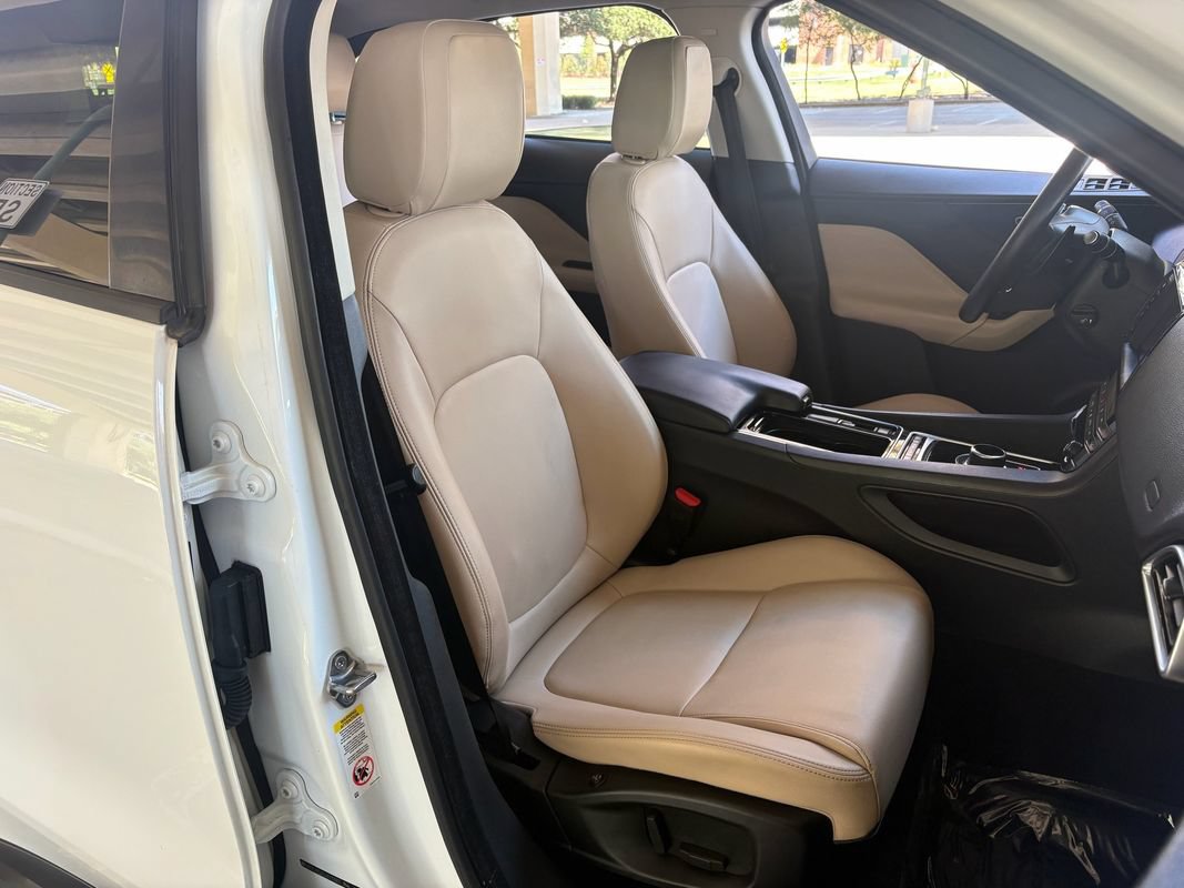 Used 2018 Jaguar F-PACE Premium AWD/4WD image 28