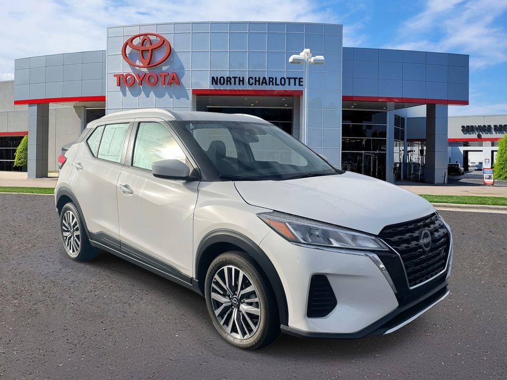 Used 2024 Nissan Kicks SV