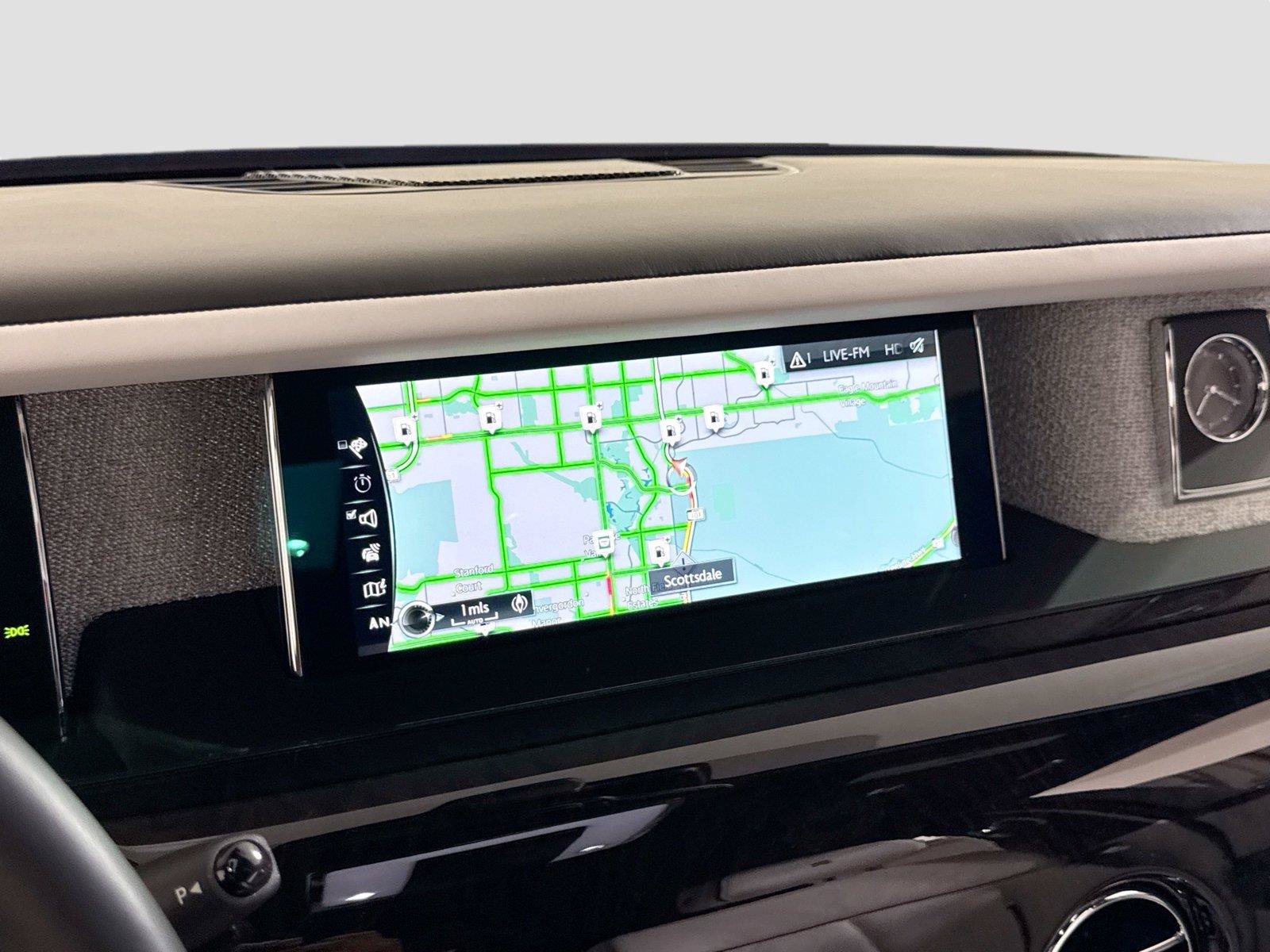 Used 2023 Rolls-Royce Phantom Sedan RWD image 19