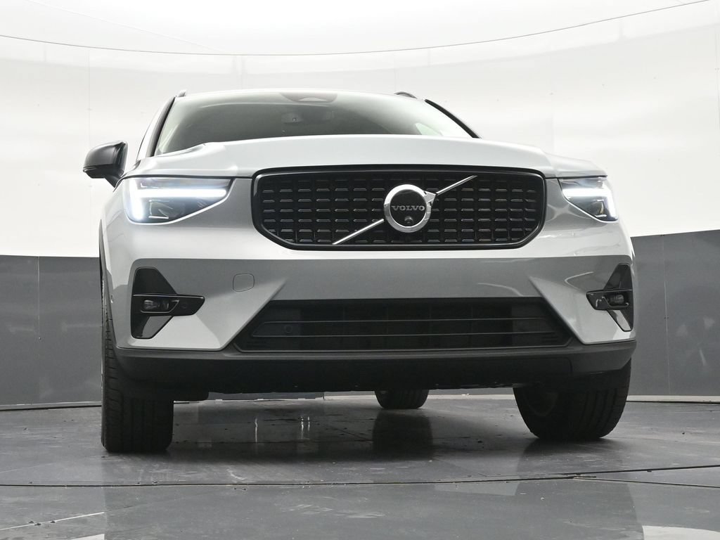 New 2026 Volvo XC40 B5 Plus w/ Protection Package Premier AWD/4WD image 27