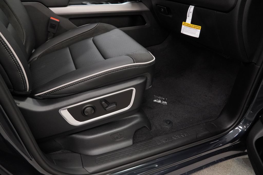 New 2027 RAM 1500 Laramie w/ Laramie Preferred Package AWD/4WD image 34