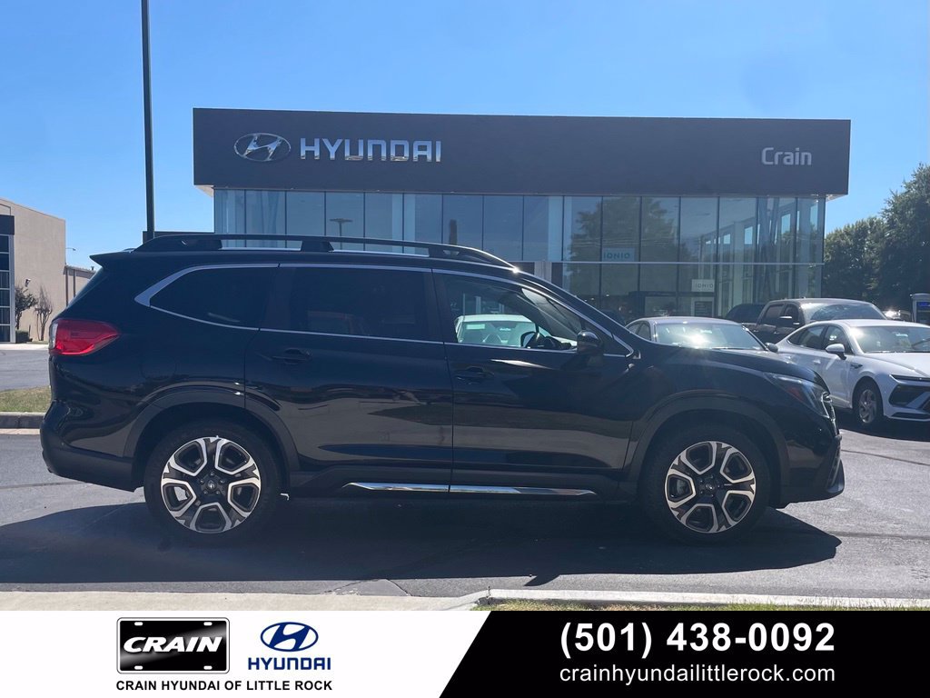 Used 2023 Subaru Ascent Limited AWD/4WD image 1