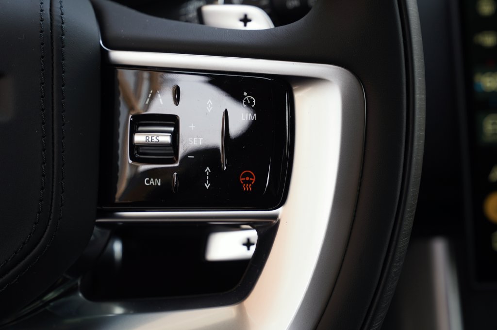 New 2026 Land Rover Range Rover SE AWD/4WD image 16