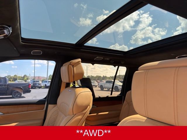 Used 2024 Jeep Grand Wagoneer Series III w/ Rear Seat Video Group 1 AWD/4WD image 13