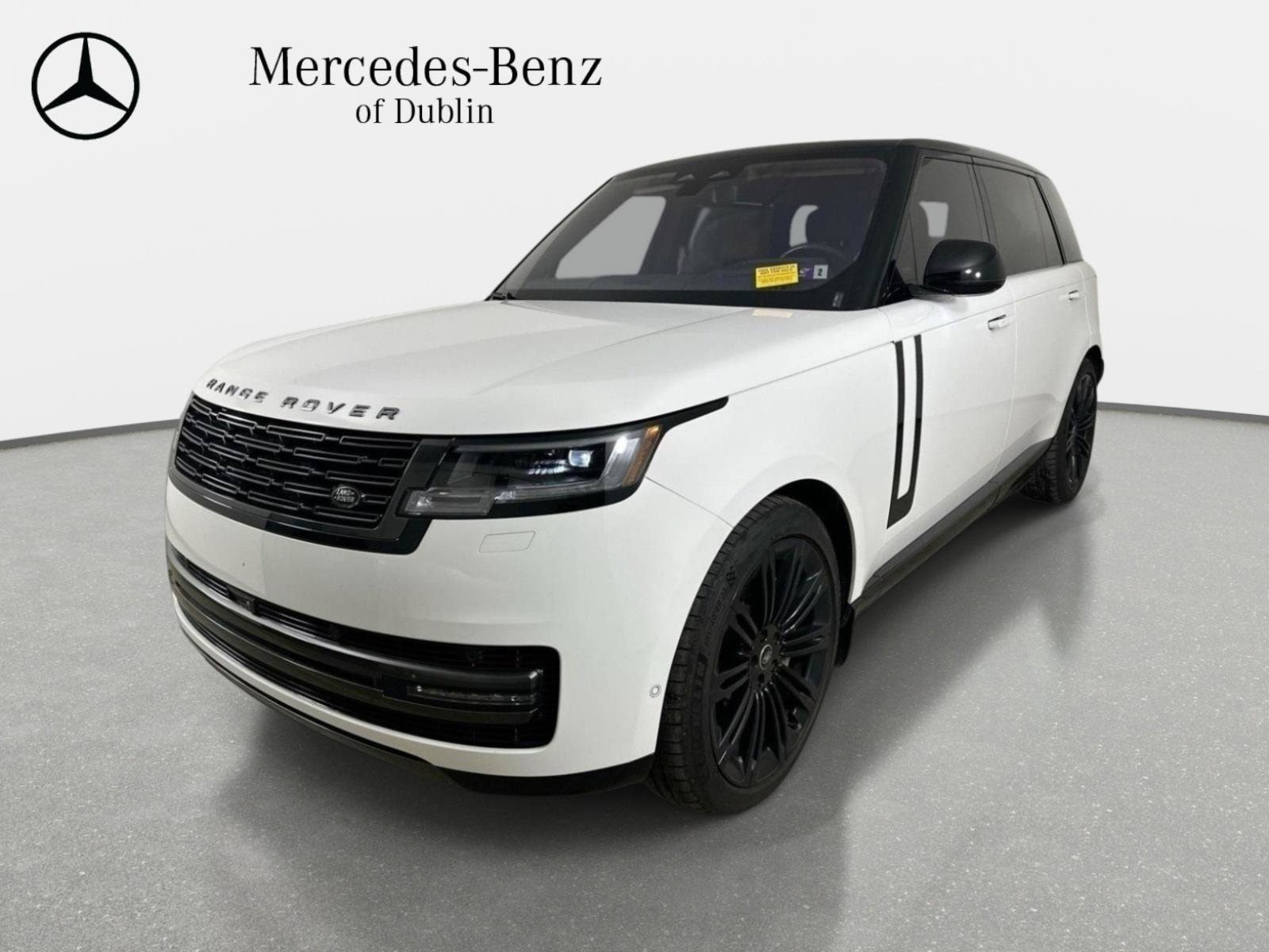 Used 2023 Land Rover Range Rover Long Wheelbase SE AWD/4WD image 1