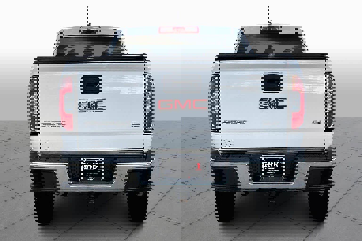 Used 2015 GMC Canyon SLE w/ SLE Convenience Package image 4