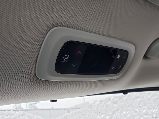 Certified 2024 Chrysler Pacifica Touring-L image 25