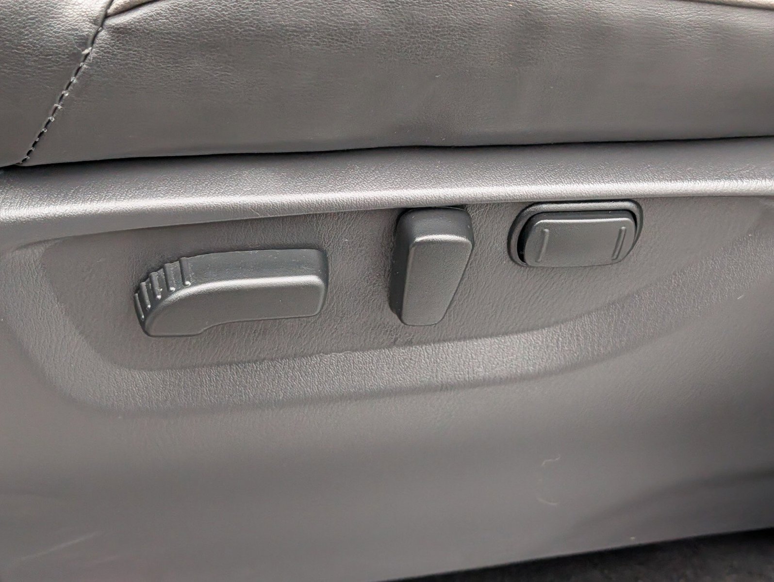 Used 2024 INFINITI QX80 Sensory AWD/4WD image 25