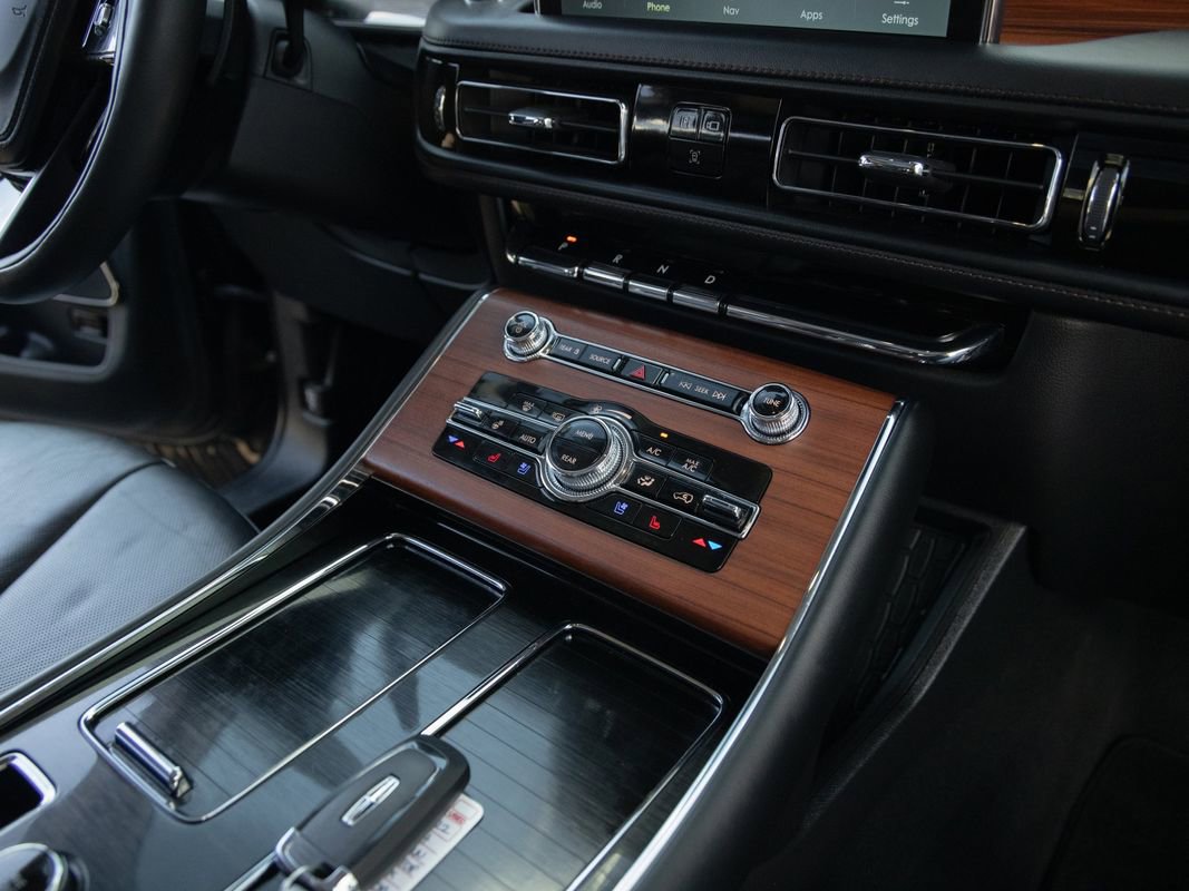Used 2024 Lincoln Aviator Reserve image 24