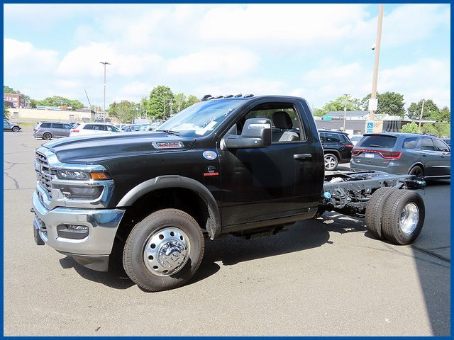 New 2025 RAM 3500 Tradesman