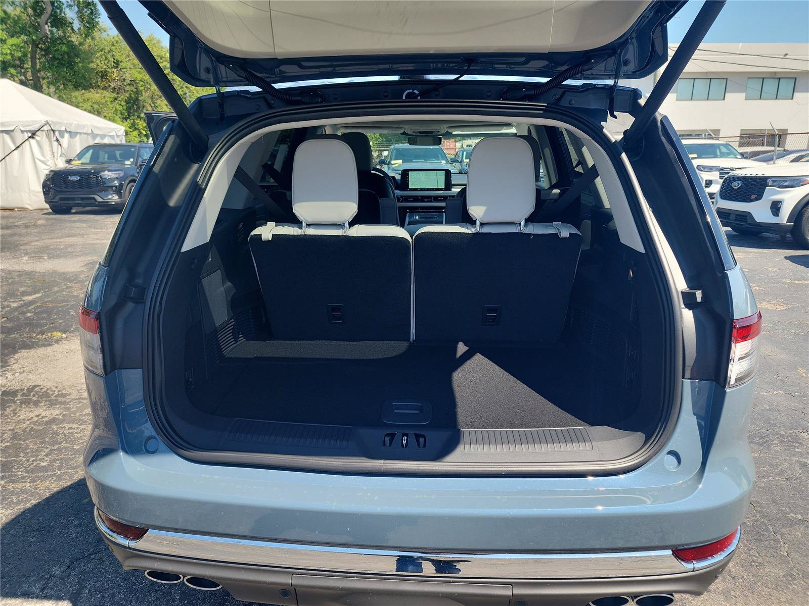 New 2026 Lincoln Aviator 2WD image 18
