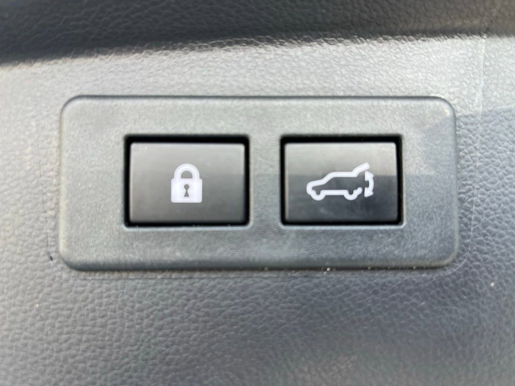 Used 2023 Subaru Outback Premium image 26