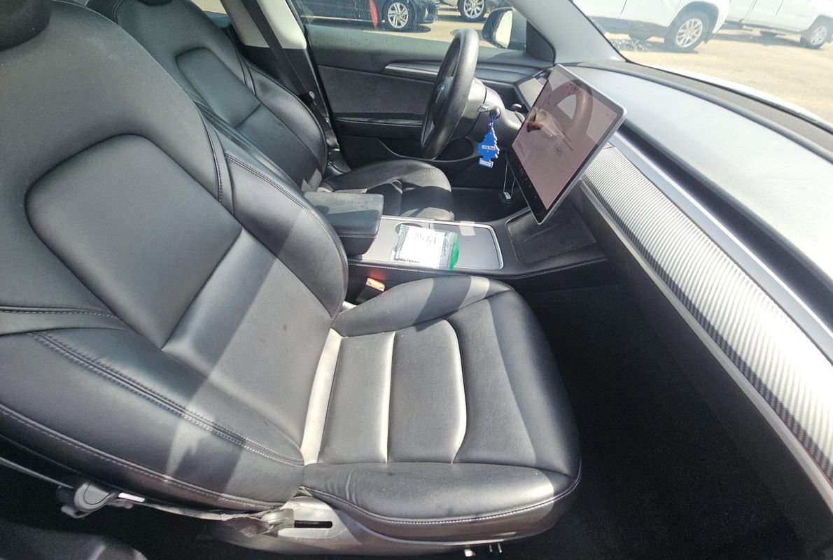 Used 2021 Tesla Model 3 Standard Range Plus RWD image 18