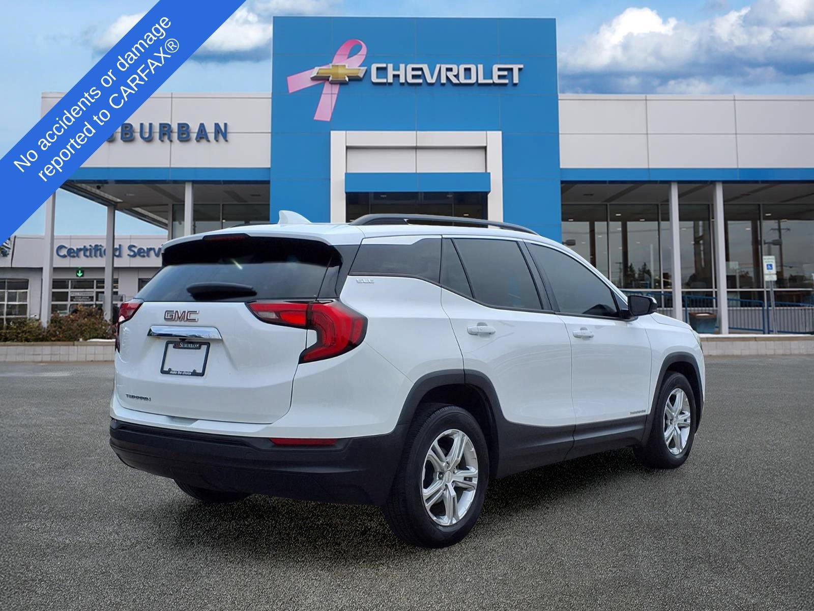 Used 2018 GMC Terrain SLE w/ Infotainment Package I FWD image 5