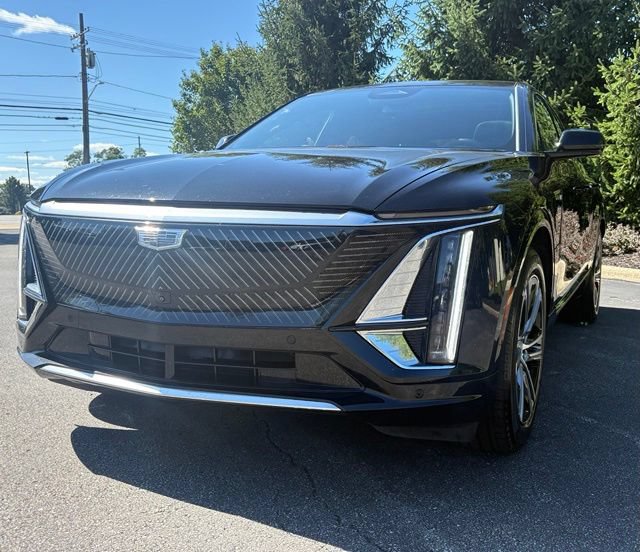 Used 2025 Cadillac Lyriq Luxury w/ LPO, Floor Liner Package