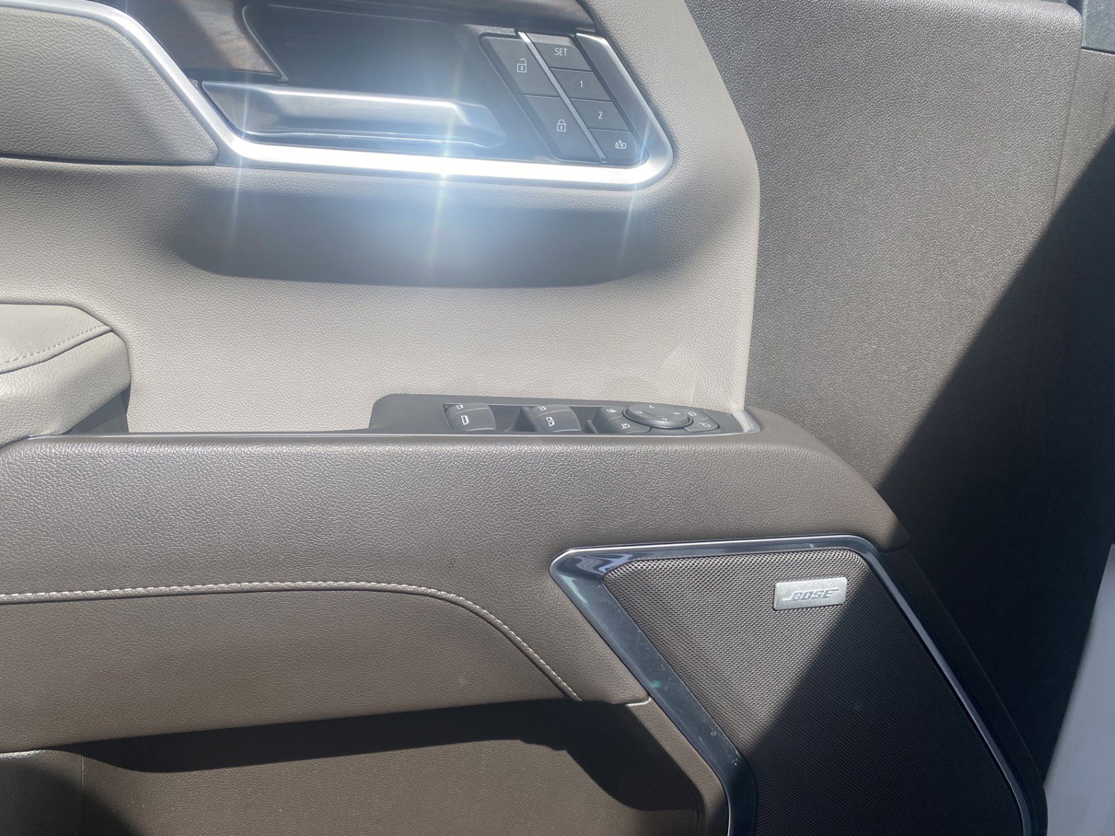 Used 2024 GMC Sierra 1500 Denali w/ Denali Reserve Package AWD/4WD image 16