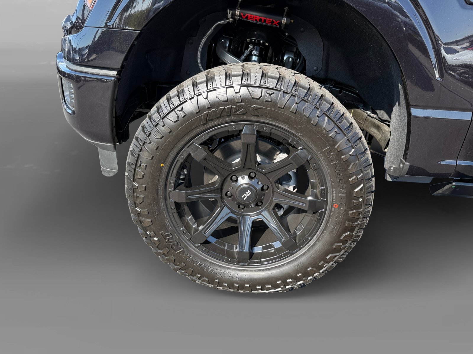 New 2026 Ford F150 XLT w/ FX4 Off-Road Package AWD/4WD image 9