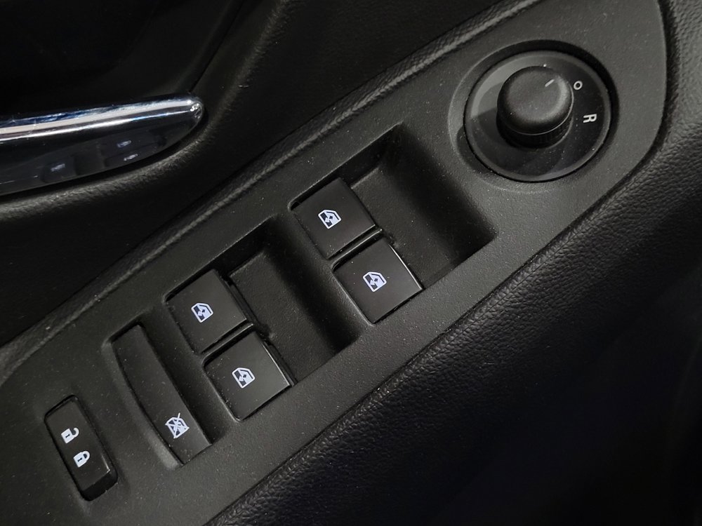 Used 2020 Chevrolet Trax LS FWD image 27
