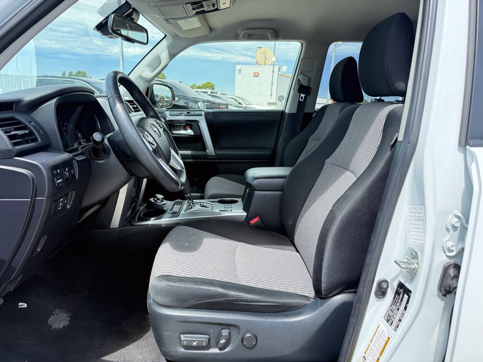 Used 2024 Toyota 4Runner SR5 AWD/4WD image 5