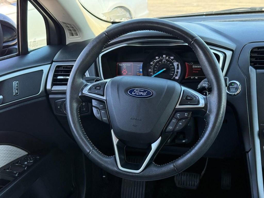 Used 2019 Ford Fusion SE w/ Equipment Group 151A image 12