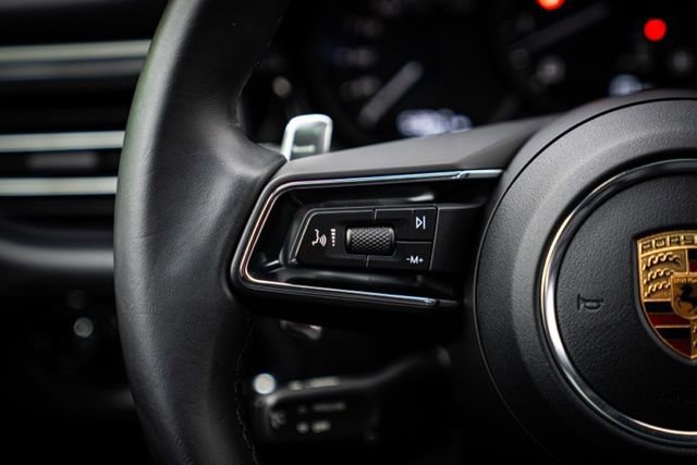 Used 2022 Porsche Macan S w/ Premium Package Plus image 29