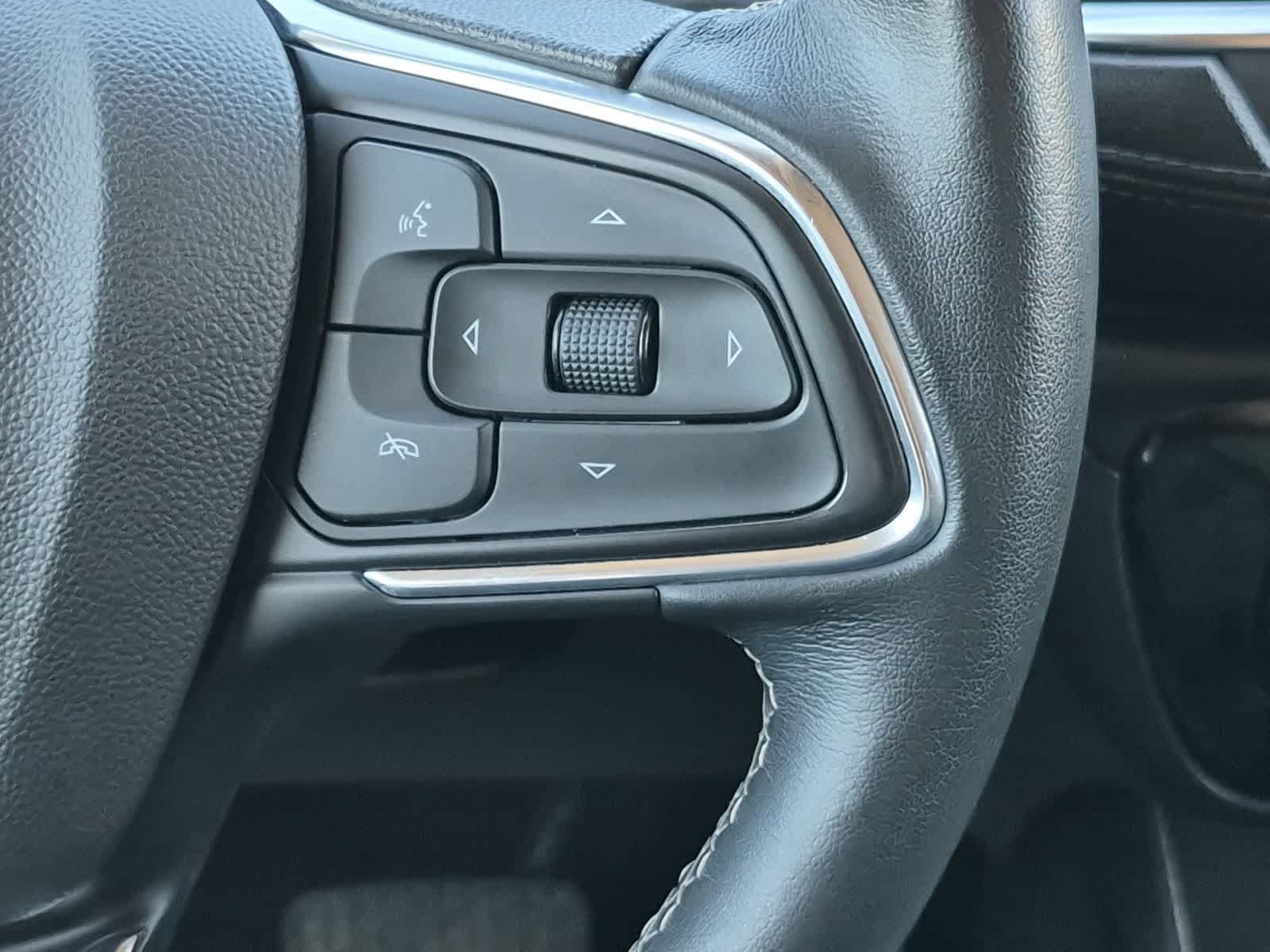 Used 2021 Buick Encore GX Essence w/ Sport Touring Package AWD/4WD image 24
