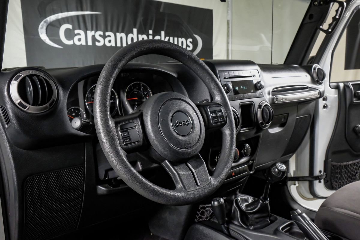 Used 2018 Jeep Wrangler Sport image 14