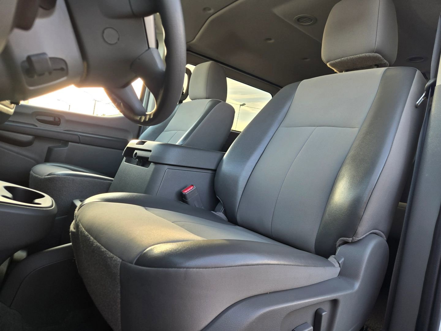 Used 2017 Nissan NV 3500 SV w/ SV Technology Package image 10