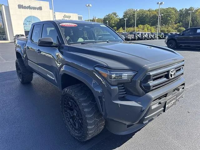 Used 2025 Toyota Tacoma SR5 RWD image 1