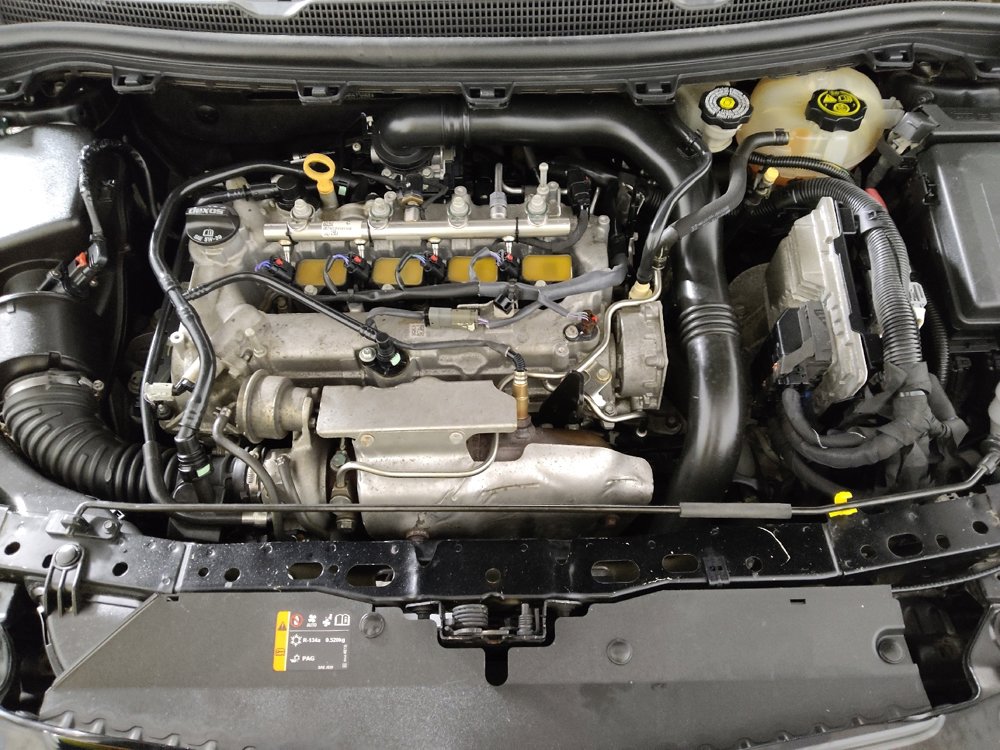 Used 2017 Chevrolet Cruze Premier FWD image 30