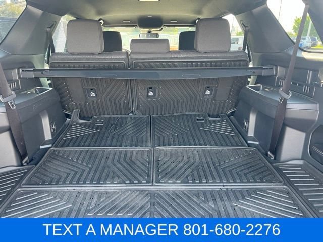 Used 2025 Toyota 4Runner SR5 AWD/4WD image 34