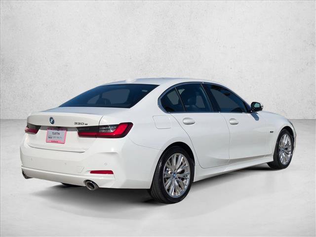 Used 2023 BMW 330e w/ Convenience Package image 5
