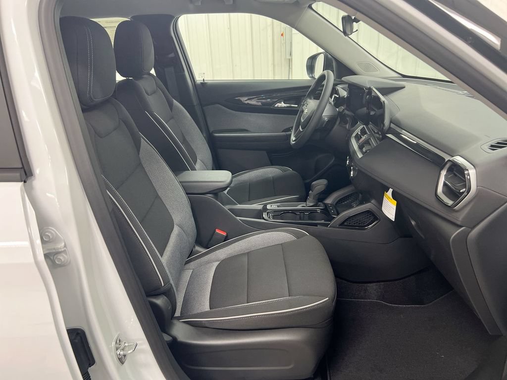 New 2026 Chevrolet TrailBlazer LS FWD image 21