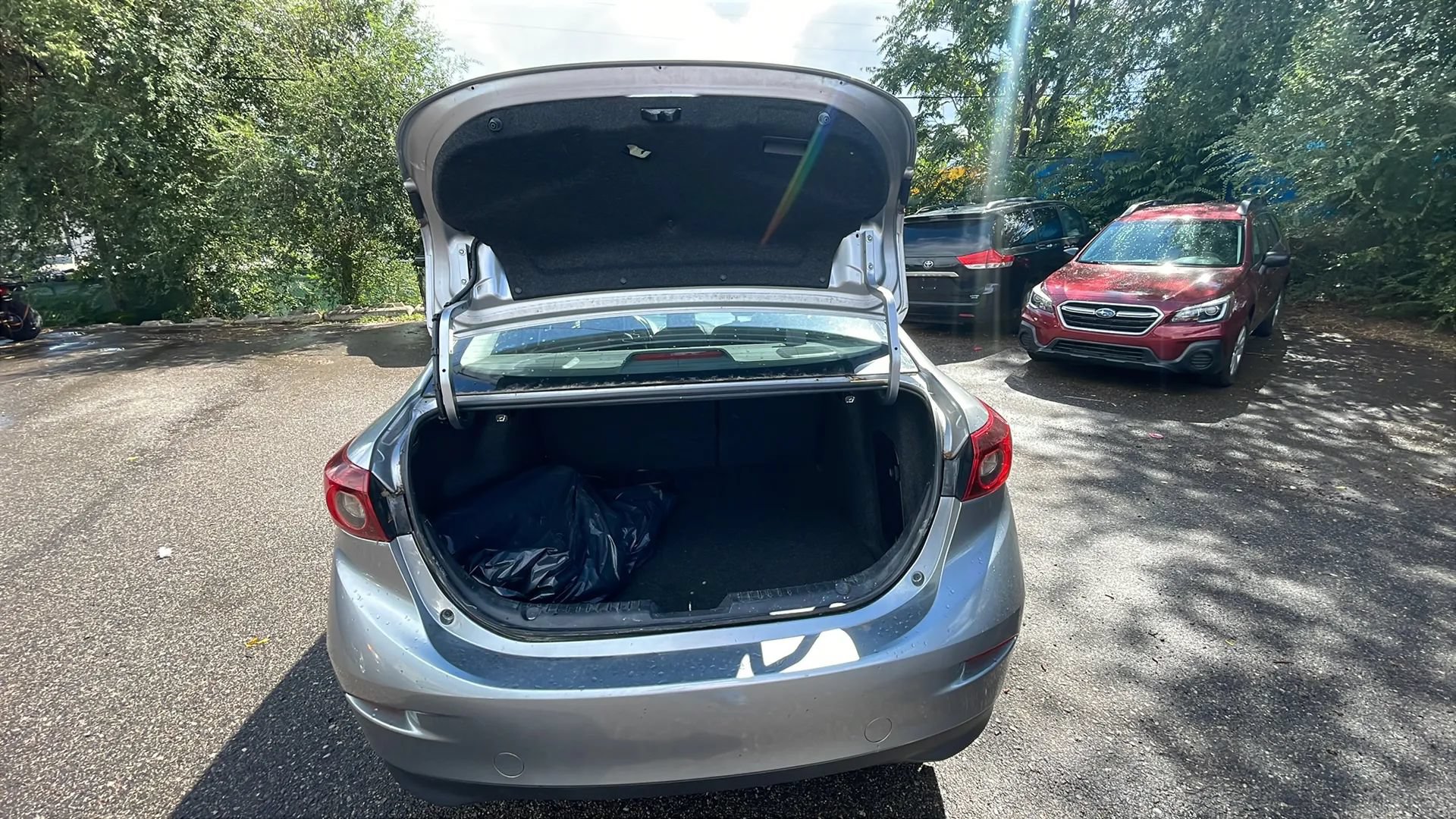 Used 2015 MAZDA MAZDA3 i Grand Touring FWD image 16