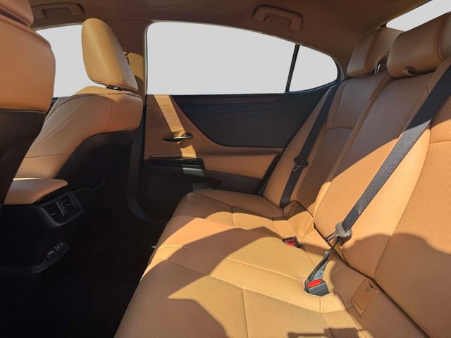 Certified 2023 Lexus ES 350 w/ Premium Package image 15