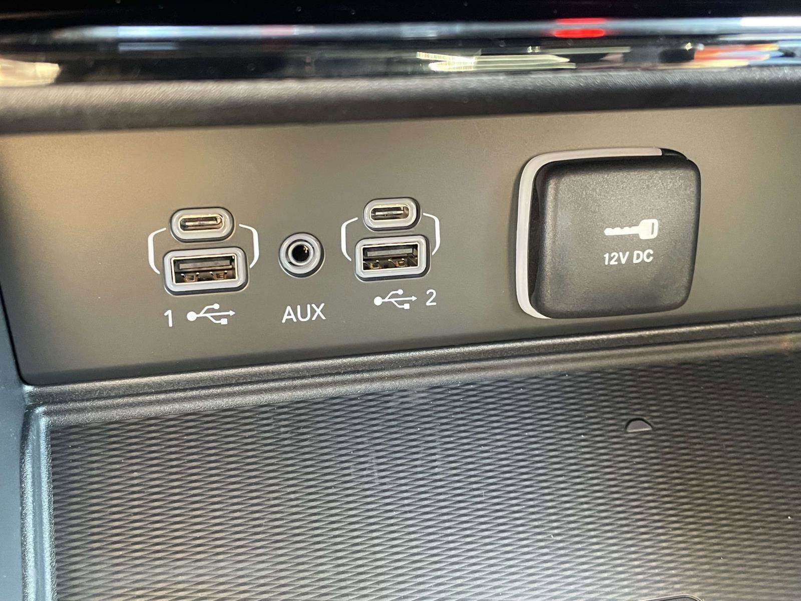 New 2025 Jeep Grand Cherokee L Limited image 6