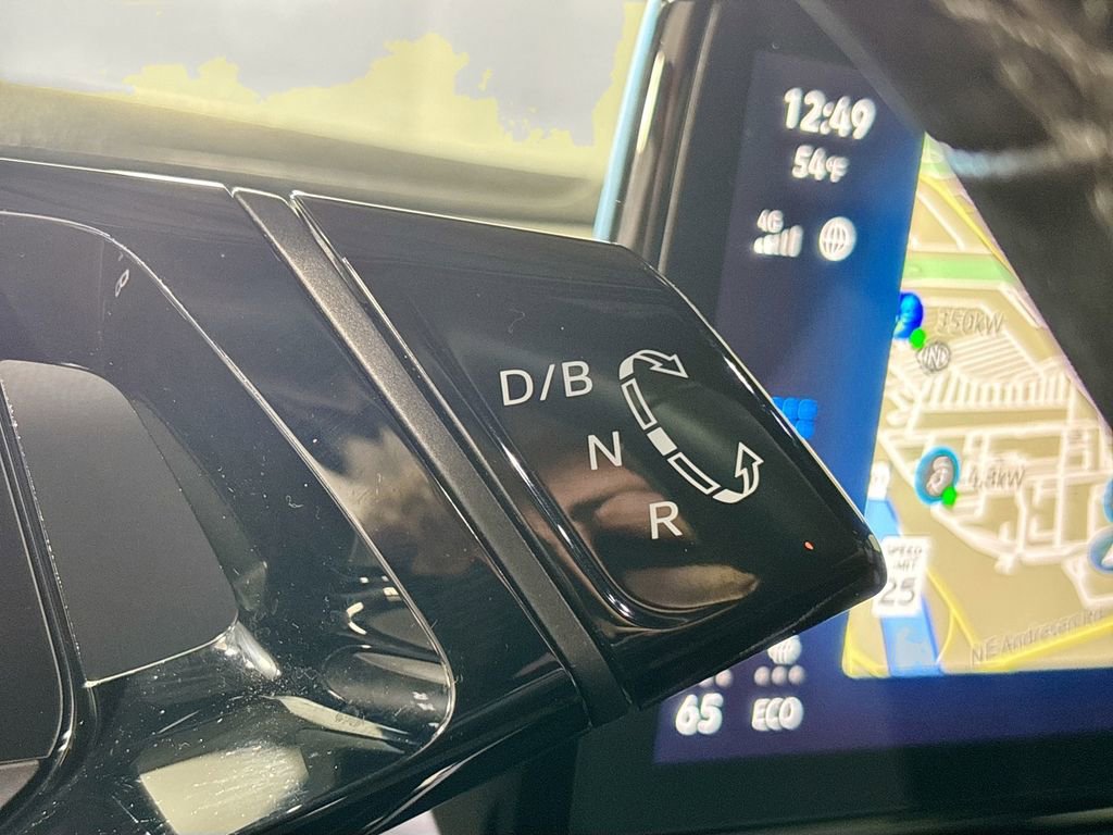 Certified 2024 Volkswagen ID.4 2WD image 18