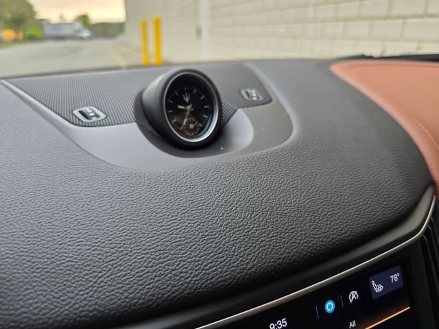 Used 2023 Maserati Levante GT AWD/4WD image 60