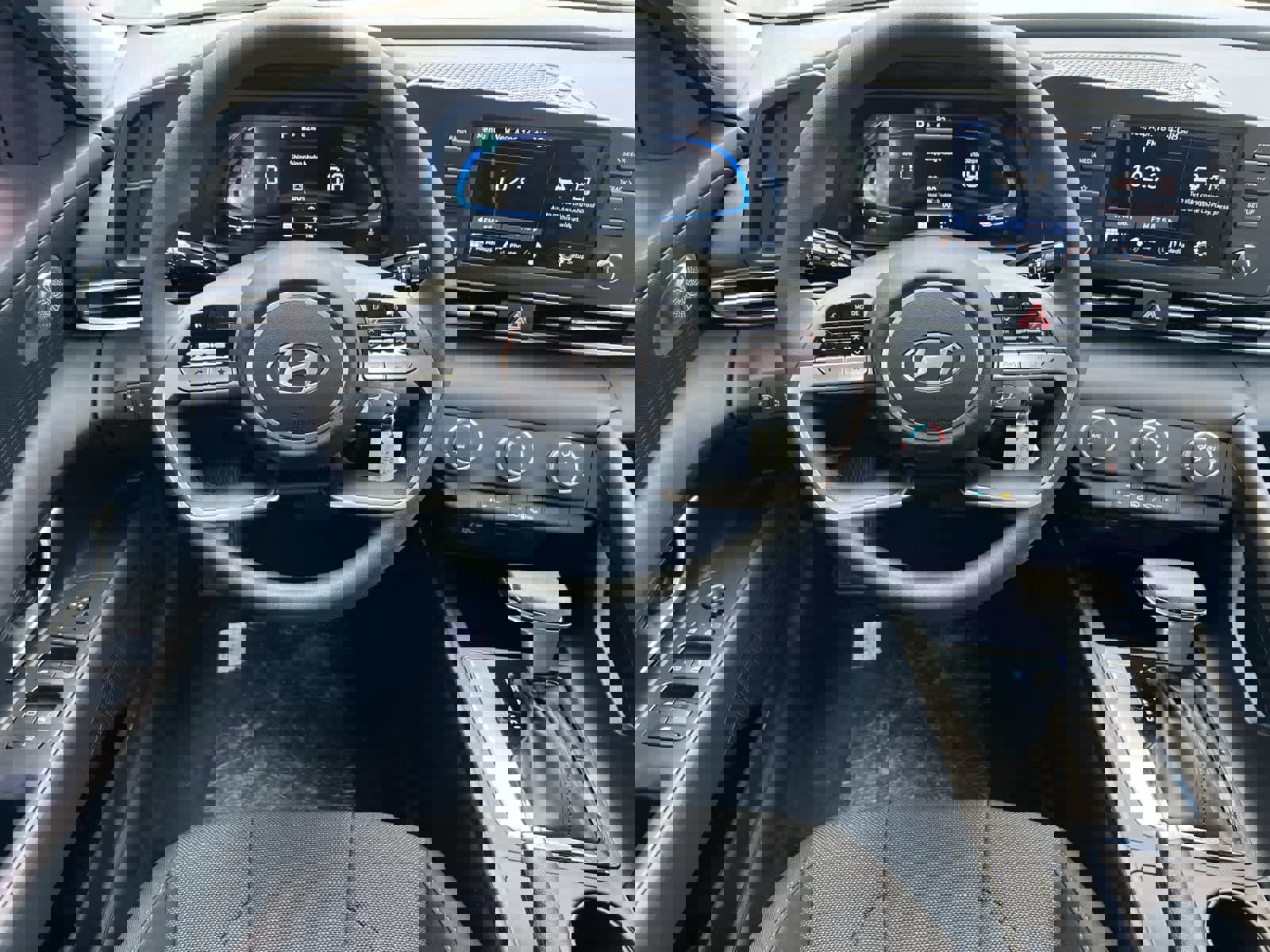 New 2025 Hyundai Elantra SE image 15