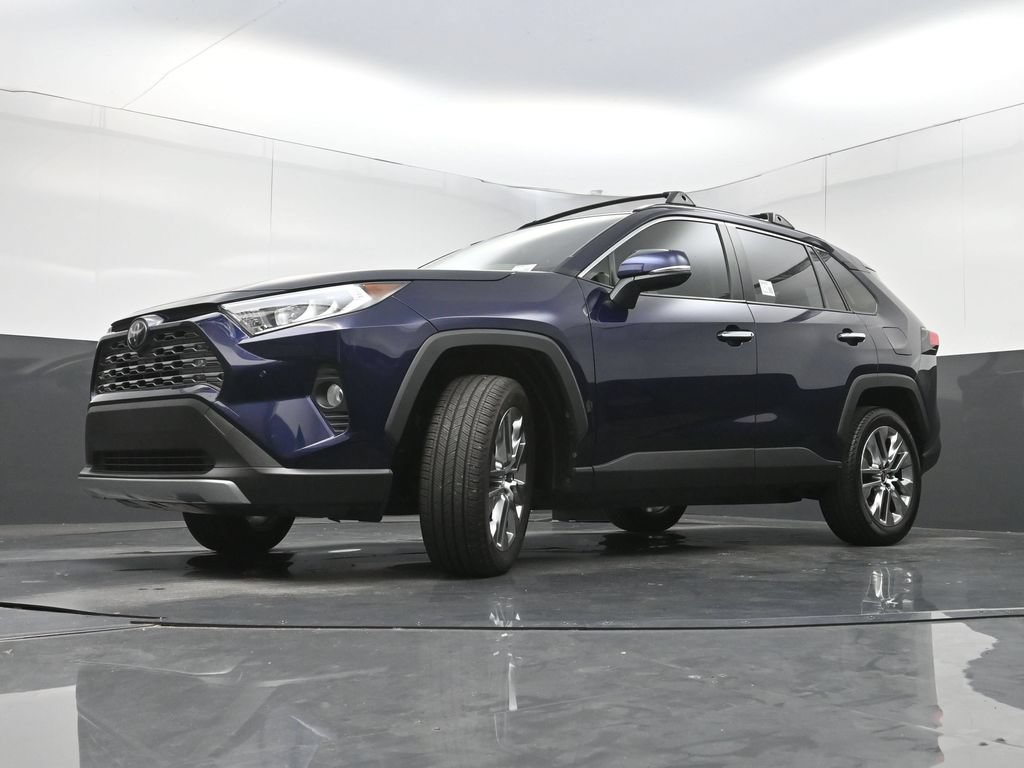 Used 2020 Toyota RAV4 Limited FWD image 27