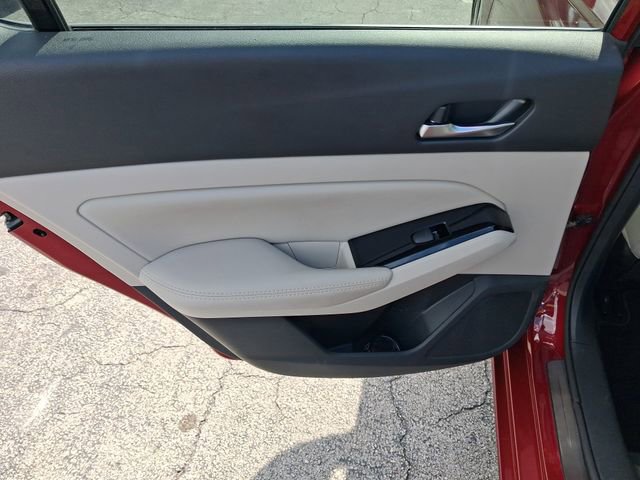 Used 2021 Nissan Altima 2.5 SL FWD image 9