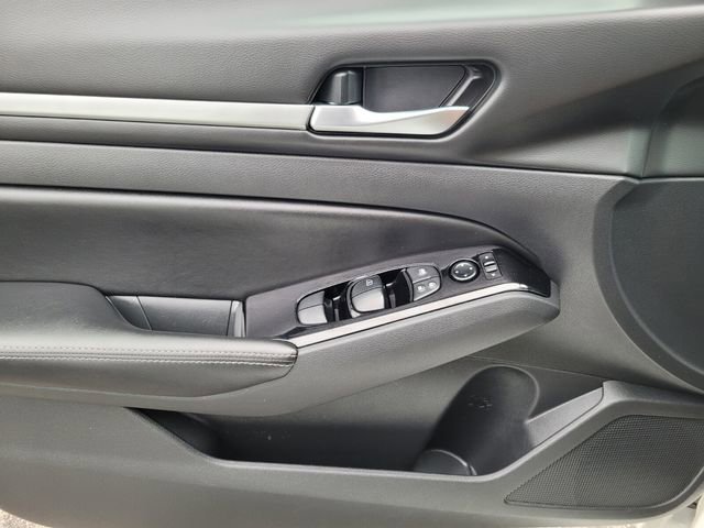 Used 2023 Nissan Altima 2.5 SV image 21
