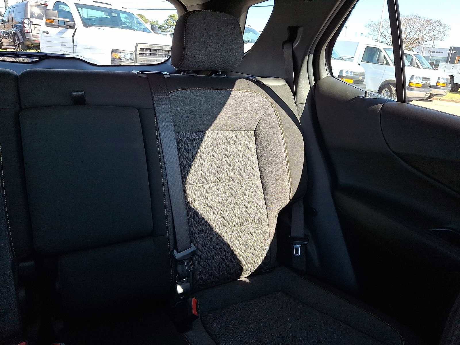 Used 2023 Chevrolet Equinox LT w/ LPO, Floor Liner Package image 15