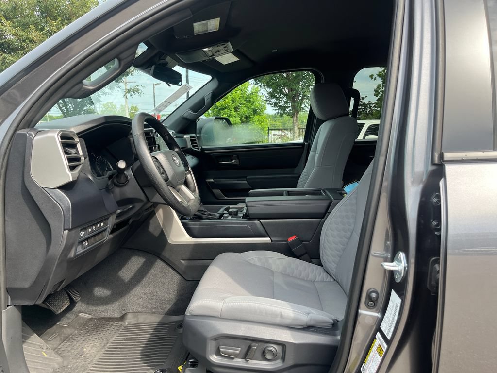 Used 2025 Toyota Tundra SR5 AWD/4WD image 9
