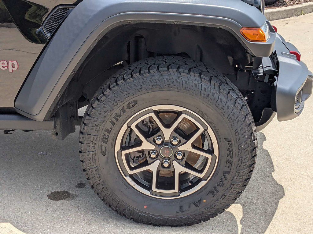 Used 2024 Jeep Wrangler Unlimited Rubicon AWD/4WD image 11