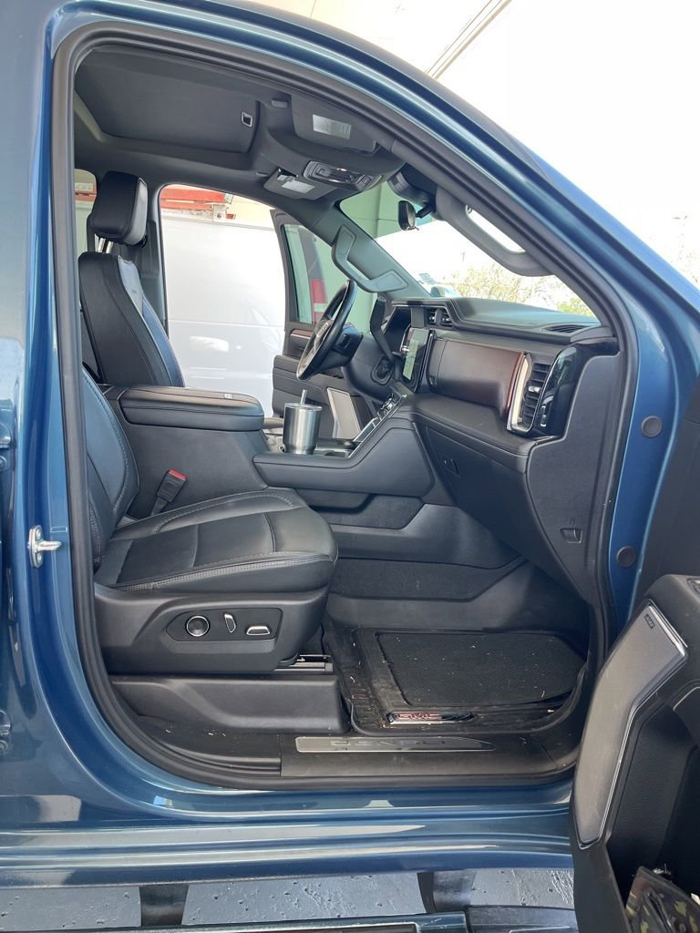 Used 2024 GMC Sierra 2500 Denali w/ Denali Reserve Package image 21