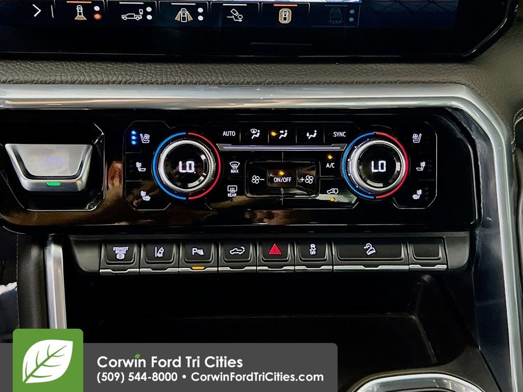 Used 2024 GMC Sierra 3500 Denali w/ Denali Reserve Package image 9