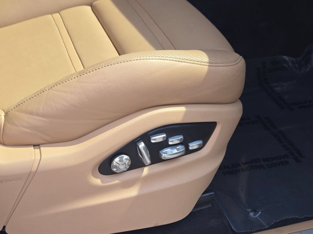 Used 2021 Porsche Cayenne S AWD/4WD image 7