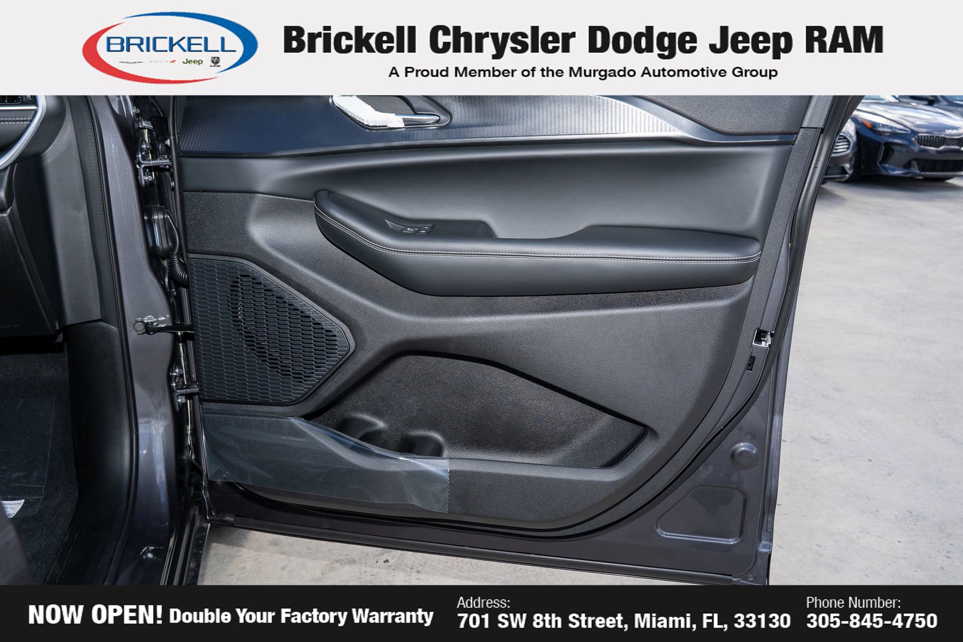 New 2025 Jeep Grand Cherokee L Altitude image 14